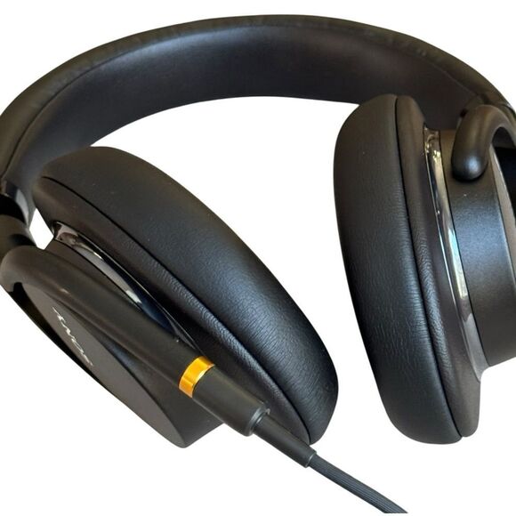 Sony MDR1AM2 Wired High Resolution Audio Black Overhead Over Ear Headphones. - Picture 6 of 14